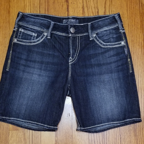 Silver shorts - Picture 1 of 3